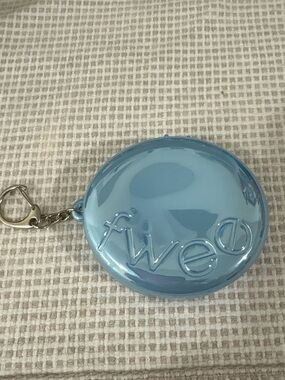 Fwee Blue Eyeshadow keychain